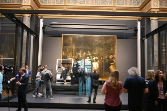 «Νυχτερινή περίπολος» σε γυάλινο κουτί
