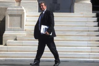 Ο προστάτης των Ελλήνων πολιτών