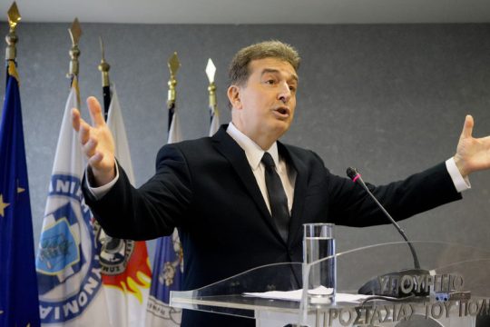 Τάξη, ασφάλεια και πολλές αιχμές
