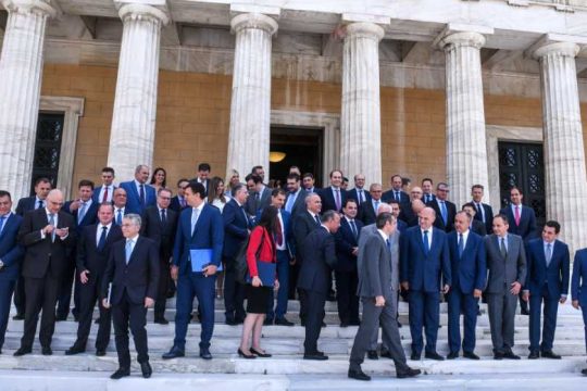 Η συμμετοχή των γυναικών στις ελληνικές κυβερνήσεις