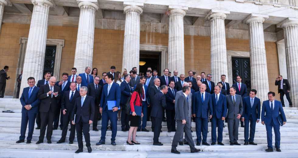 Η συμμετοχή των γυναικών στις ελληνικές κυβερνήσεις