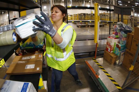 25 ετών έγινε η Amazon