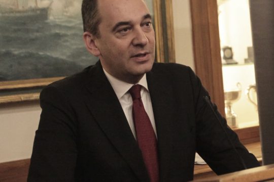 Επίθεση της ΠΕΝΕΝ σε Πλακιωτάκη