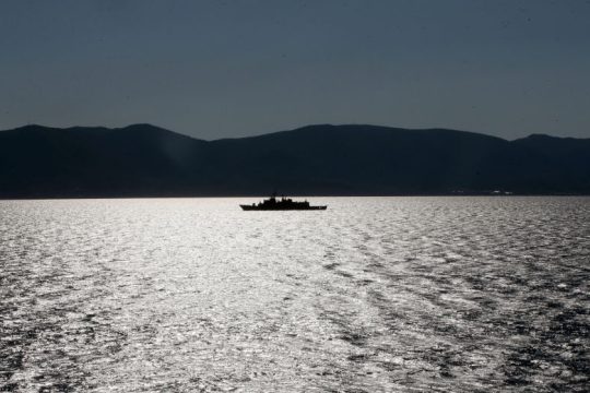 Καταγγελία για παρεμπόδιση βάρκας με πρόσφυγες από το Λιμενικό [βίντεο]