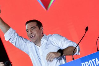 Άρθρο του πρωθυπουργού στην «Εφ.Συν.»: Απόφαση ζωής η μεγάλη ανατροπή