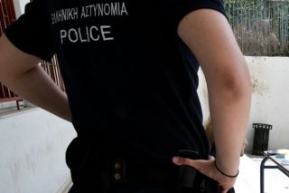 Αστυνομικός με ρόλο κλειδί σε συμμορία λαθροδιακινητών