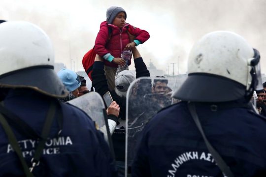 Η καταστολή απειλεί τα ανθρώπινα δικαιώματα