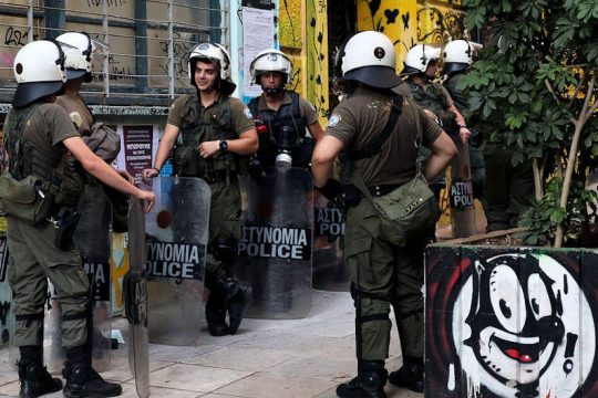 Βασανισμός αστέγου από ΜΑΤατζή