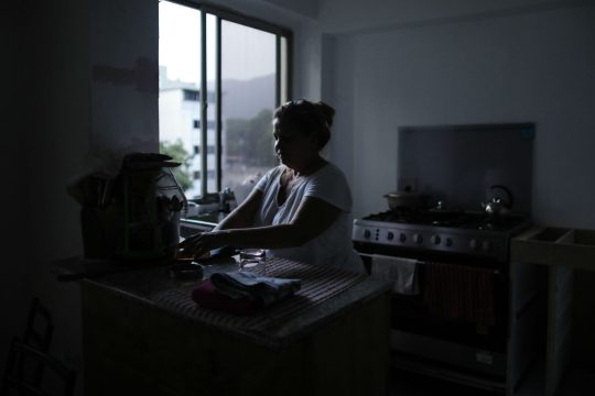 Αποκαθίσταται σταδιακά η ηλεκτροδότηση στη Βενεζουέλα