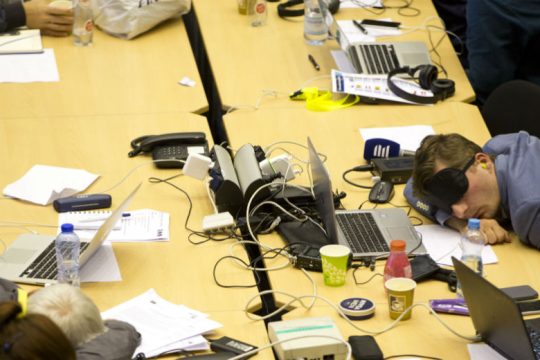 Δημοσιογράφοι «ξεροί» στη μαραθώνια Σύνοδο Κορυφής