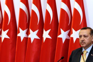 Ασος στο μανίκι του Ερντογάν οι απειλές εισβολής στη Συρία