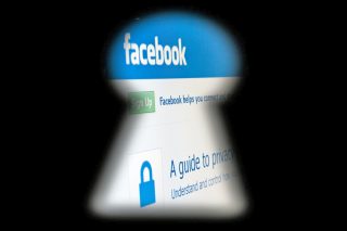 Ποινή-χάδι στη Facebook