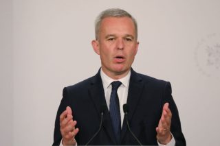 Τον έφαγαν τα… γεύματα!