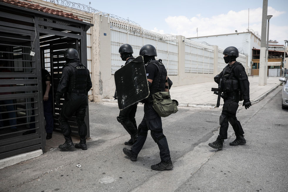 Πού οδηγεί η πρωτοφανής εξαγγελία Μητσοτάκη για τις φυλακές