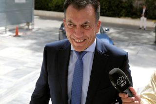 Εσβησε τον ανθρωπισμό με 3 γραμμές