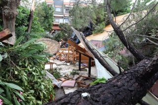 Οι μπλεγμένες γραμμές του 112