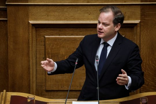 Πυρά κατά Καραμανλή για το «αποβράσματα της κοινωνίας»