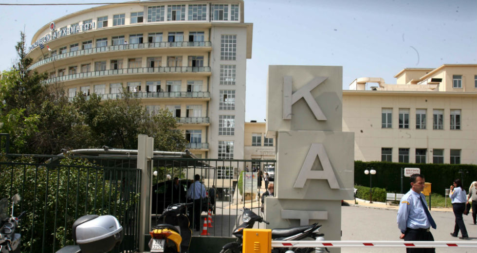 Τρεις τραυματίες παραμένουν στα νοσοκομεία μετά τον σεισμό