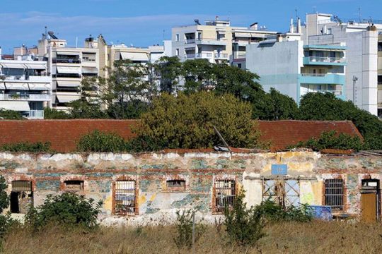 Διώχνουν τους «καταληψίες» από το στρατόπεδο Κόδρα