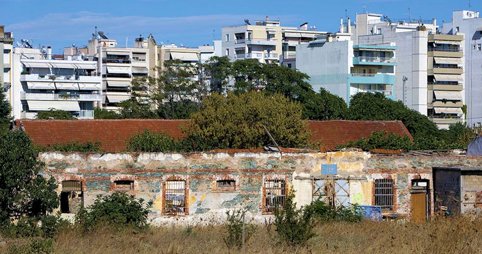Διώχνουν τους «καταληψίες» από το στρατόπεδο Κόδρα