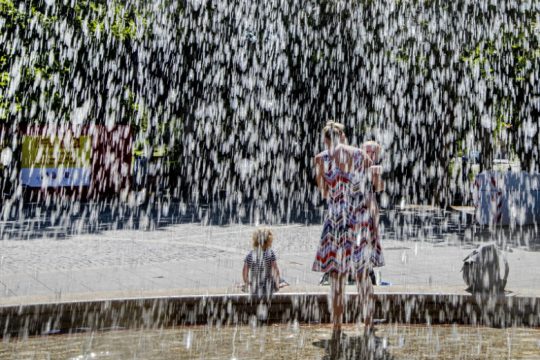 Έρευνα: Οι Βρετανοί αγωνιούν για το κλίμα και όχι για το Brexit