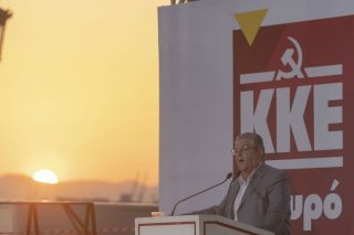 Τζαρτζαρίσματα του KKE με το κόμμα Βαρουφάκη