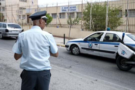 Σχεδιάζει κράτος… σερίφη