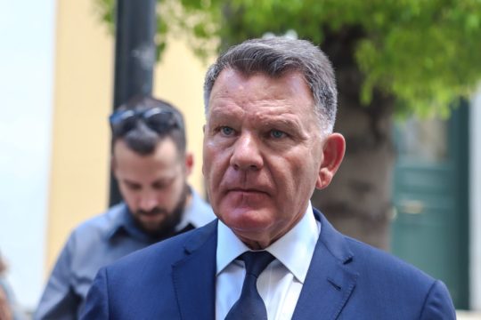 Ο Κούγιας απειλεί με αγωγές τον Χατζηνικολάου