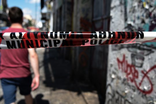 Προς κατεδάφιση 13 εγκαταλελειμμένα κτίρια στην Αθήνα μετά από τον σεισμό