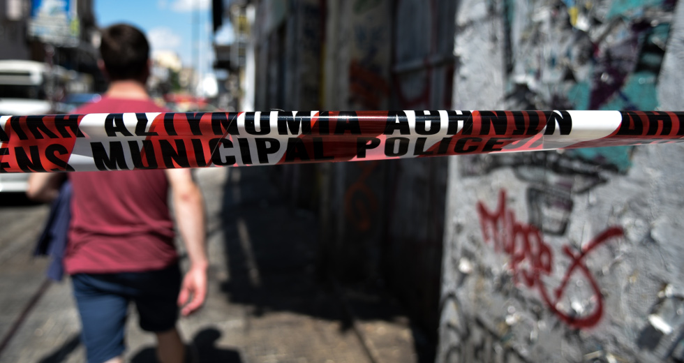 Προς κατεδάφιση 13 εγκαταλελειμμένα κτίρια στην Αθήνα μετά από τον σεισμό