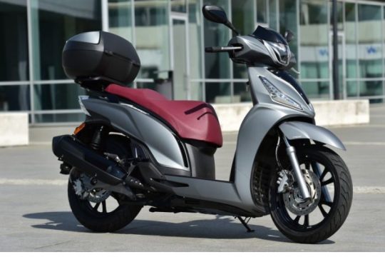 Kymco People-S 300i Noodoe: Δύναμη και τεχνολογία πάνε μαζί