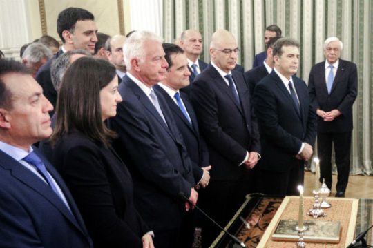 Προτεραιότητες, νομοσχέδια και «ασυμβίβαστα» στο πρώτο υπουργικό