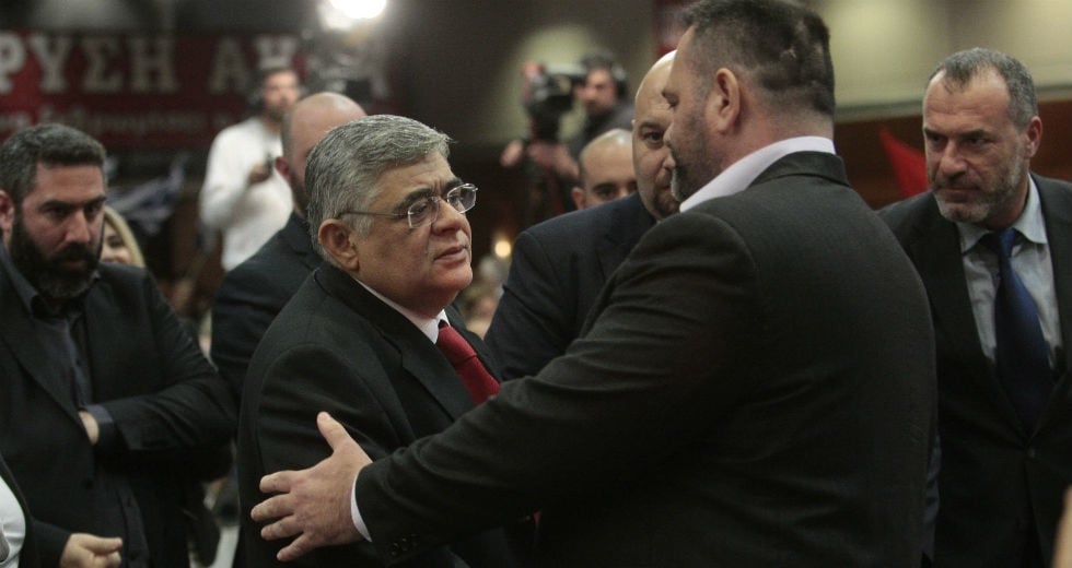 Αποχωρούν Λαγός και Κούζηλος, υπό διάλυση η Χρυσή Αυγή