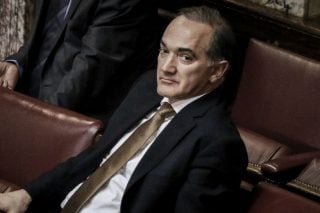 Υπόθεση Novartis: Στο αρχείο η εμπλοκή Σαλμά