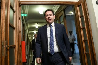 Μπλε! Μπλε μπλε μπλε…