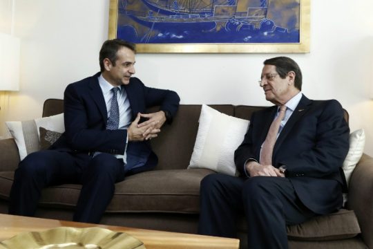 Εθιμοτυπική αλλά και συμβολική η επίσκεψη Μητσοτάκη στην Κύπρο