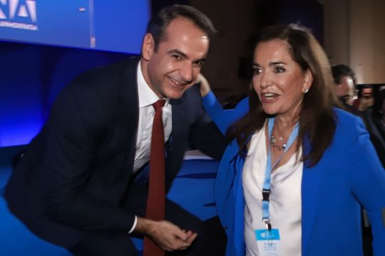Διεθνής Τύπος: Μια παλιά δυναστεία επιστρέφει στην εξουσία