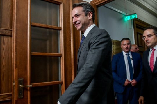 Λογόκριναν την Τερέζα Μέι για τη Συμφωνία των Πρεσπών;
