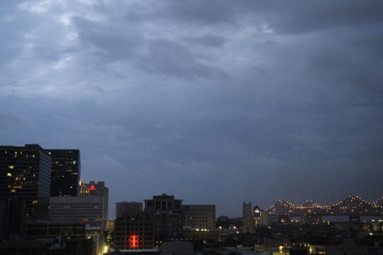 Ξύπνησαν φόβοι στη Νέα Ορλεάνη με την άφιξη του κυκλώνα «Μπάρι»