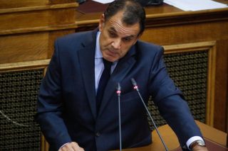 Ο διαλλακτικός και ο… στρατιωτικός