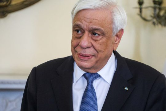 Προτίμησε τα πολιτικά κριτήρια αντί των επιταγών του Συντάγματος