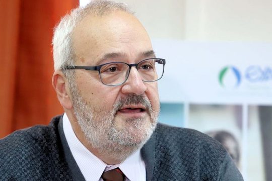 Ο Κρεστενίτης ως βασικός υπαίτιος