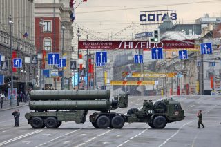 Η Τουρκία παίρνει τους S-400 αλλά δεν θέλει εντάσεις με τις ΗΠΑ
