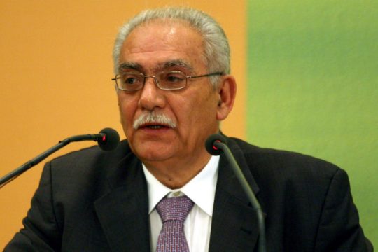 Πέθανε ο πρώην υπουργός Μανώλης Σκουλάκης