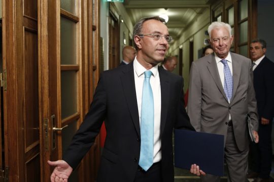 Οι υποσχέσεις φέρνουν γκρίνιες