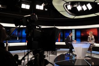 Η πολιτική χρήση της ελληνικής «ιδιωτικής» TV