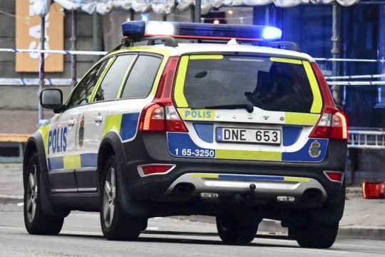 Εννέα νεκροί από πτώση μικρού αεροσκάφους στη Σουηδία