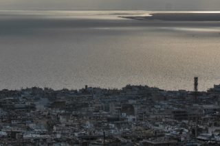 Έντονες διαμαρτυρίες για τη δυσοσμία στη Θεσσαλονίκη