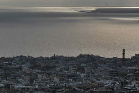 Έντονες διαμαρτυρίες για τη δυσοσμία στη Θεσσαλονίκη