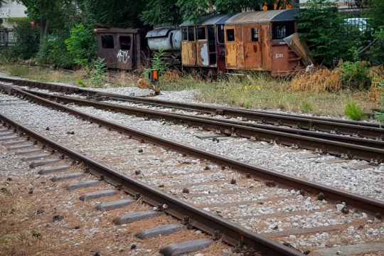 Σύγκρουση φορτηγού με τρένο στο Αμύνταιο Φλώρινας με δύο τραυματίες